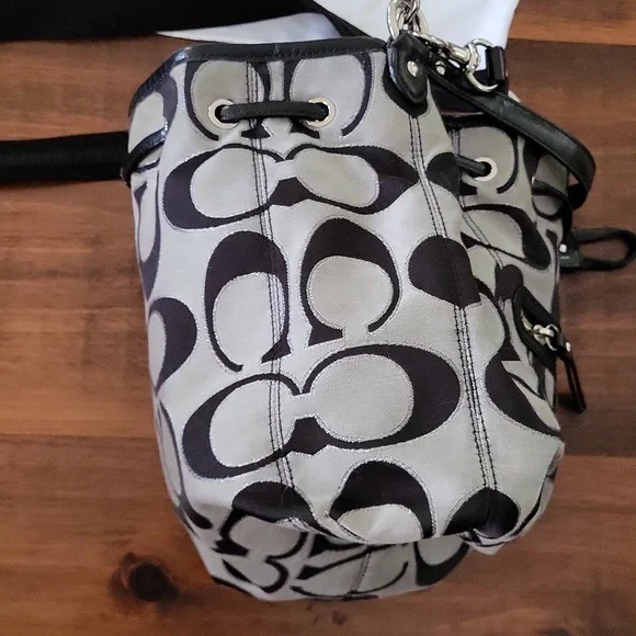 Coach Signature Poppy Drawstring Crossbody Bucket Bag - Black - Picture 6 of 12